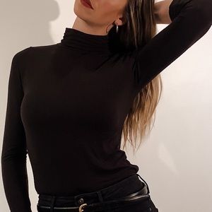 Liz Claiborne Form-Fitting Long Sleeved Turtleneck